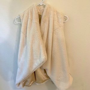 Fashion Nova Ivory Fur Vest
